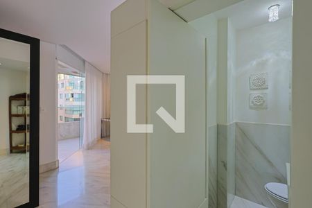 Sala de apartamento à venda com 4 quartos, 190m² em Lourdes, Belo Horizonte