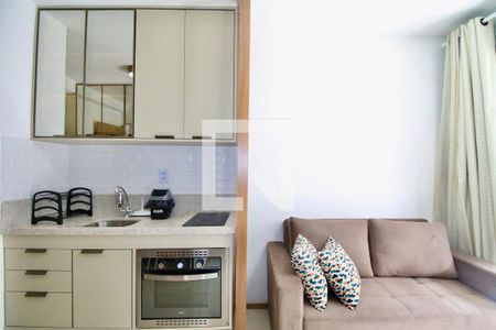 Sala/Cozinha de apartamento para alugar com 1 quarto, 32m² em Pituba, Salvador