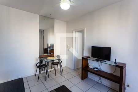 Sala de apartamento para alugar com 1 quarto, 40m² em Lourdes, Belo Horizonte