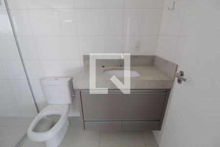 Banheiro do Quarto 1 de apartamento para alugar com 3 quartos, 138m² em Tubalina, Uberlândia