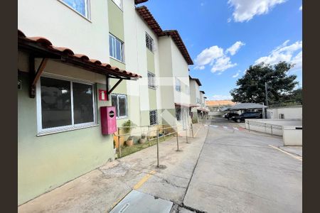 Condomínio de apartamento à venda com 2 quartos, 58m² em Cândida Ferreira, Contagem