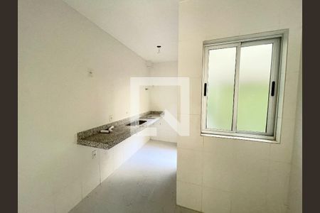 Cozinha de apartamento à venda com 2 quartos, 58m² em Cândida Ferreira, Contagem