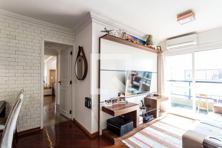 Sala de apartamento à venda com 2 quartos, 77m² em Vila Olímpia, São Paulo