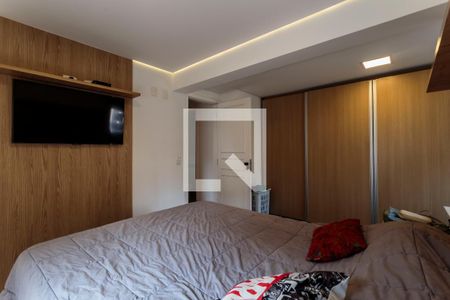 Quarto Suíte de apartamento à venda com 2 quartos, 77m² em Vila Olímpia, São Paulo