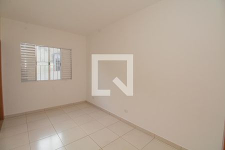 Quarto 1 de casa para alugar com 2 quartos, 80m² em Vila Liviero, São Paulo