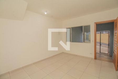 Sala de casa para alugar com 2 quartos, 80m² em Vila Liviero, São Paulo