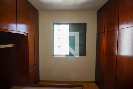 Quarto 2 de apartamento à venda com 2 quartos, 50m² em Vila Carmosina, São Paulo