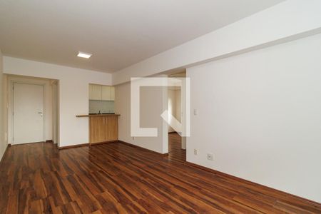 Sala de apartamento para alugar com 3 quartos, 75m² em Vila Sonia, São Paulo