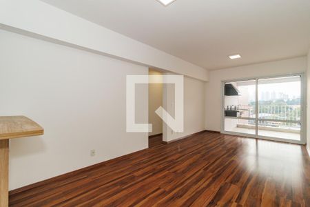 Sala de apartamento para alugar com 3 quartos, 75m² em Vila Sonia, São Paulo