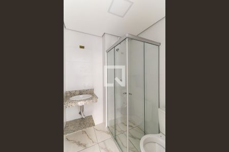 Banheiro  de kitnet/studio para alugar com 1 quarto, 30m² em Vila Prudente, São Paulo