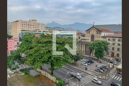 Sala vista da janela de apartamento à venda com 1 quarto, 43m² em Centro, Rio de Janeiro