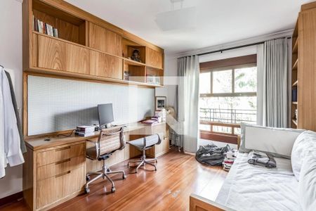 Casa à venda com 4 quartos, 650m² em Morumbi, São Paulo