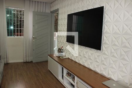 Sala de casa à venda com 2 quartos, 106m² em Vila Belem, Contagem