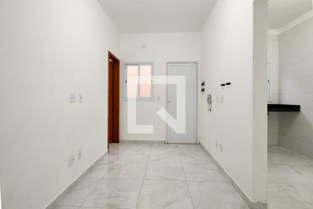 Sala de casa de condomínio para alugar com 2 quartos, 43m² em Melvi, Praia Grande