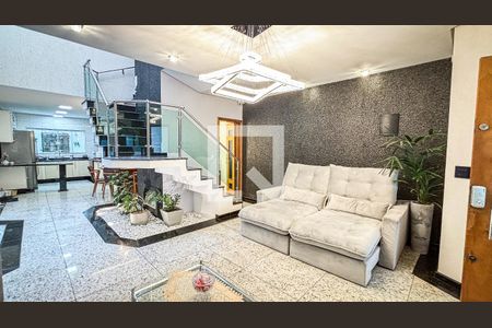 Sala de casa à venda com 3 quartos, 161m² em Vila Scarpelli, Santo André