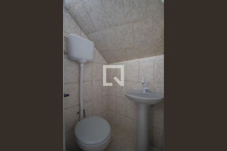 Banheiro de casa para alugar com 1 quarto, 38m² em Porto Velho, São Gonçalo