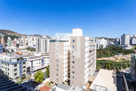 Vista da Sala de apartamento à venda com 4 quartos, 140m² em Buritis, Belo Horizonte