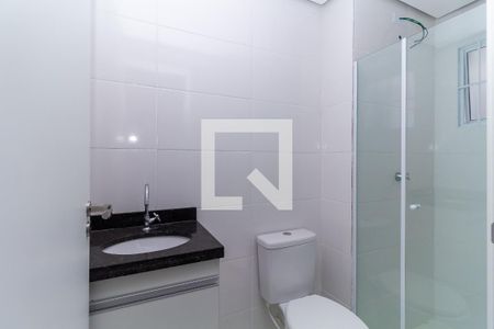 Banheiro de kitnet/studio para alugar com 1 quarto, 24m² em Jardim Independência, São Paulo