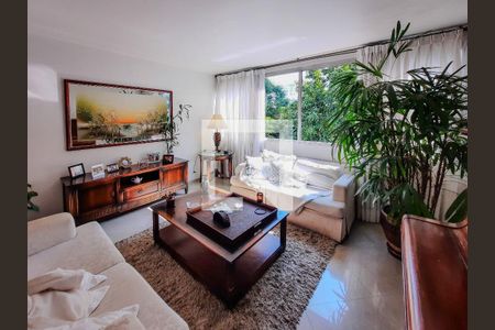 Sala de apartamento à venda com 3 quartos, 131m² em Moema, São Paulo