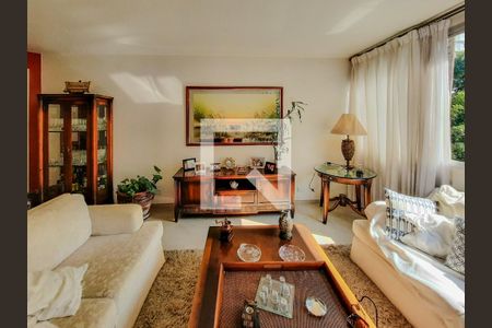 Sala de apartamento à venda com 3 quartos, 131m² em Moema, São Paulo