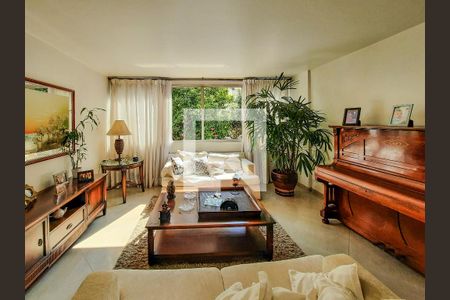 Sala de apartamento à venda com 3 quartos, 131m² em Moema, São Paulo