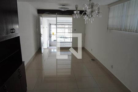 Sala 1 de casa à venda com 2 quartos, 100m² em Vila Progredior, São Paulo