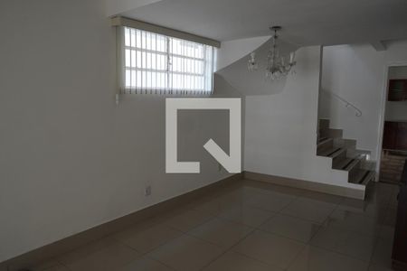 Sala 1 de casa à venda com 2 quartos, 100m² em Vila Progredior, São Paulo