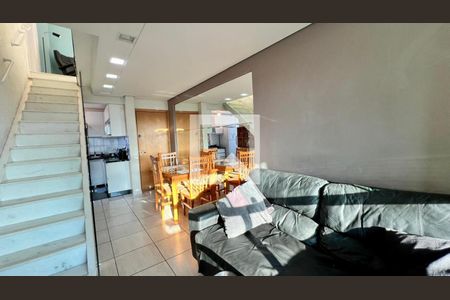 sala de apartamento à venda com 2 quartos, 110m² em Santa Tereza, Belo Horizonte