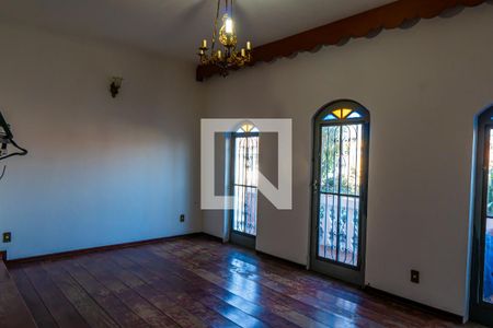 Sala de casa para alugar com 3 quartos, 450m² em Jardim Aurelia, Campinas