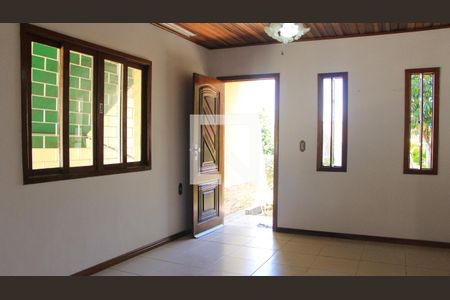 Sala de casa à venda com 3 quartos, 366m² em Jardim Itu, Porto Alegre