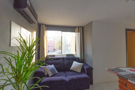 Sala de apartamento à venda com 2 quartos, 38m² em Mato Grande, Canoas