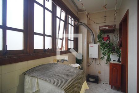 Apartamento à venda com 145m², 3 quartos e 3 vagas Apartamento à venda com 145m², 3 quartos e 3 vagasÁrea de Serviço