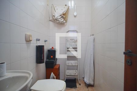 Apartamento à venda com 145m², 3 quartos e 3 vagas Apartamento à venda com 145m², 3 quartos e 3 vagasBanheiro de serviço