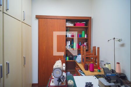 Apartamento à venda com 145m², 3 quartos e 3 vagas Apartamento à venda com 145m², 3 quartos e 3 vagasEscritório