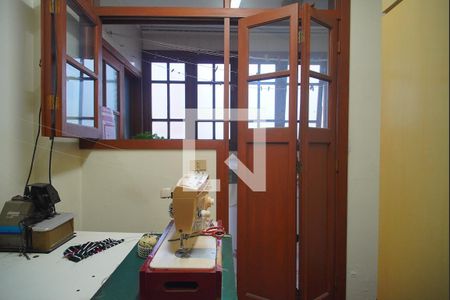 Apartamento à venda com 145m², 3 quartos e 3 vagas Apartamento à venda com 145m², 3 quartos e 3 vagasEscritório