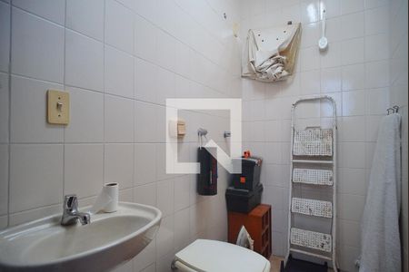Apartamento à venda com 145m², 3 quartos e 3 vagas Apartamento à venda com 145m², 3 quartos e 3 vagasBanheiro de serviço