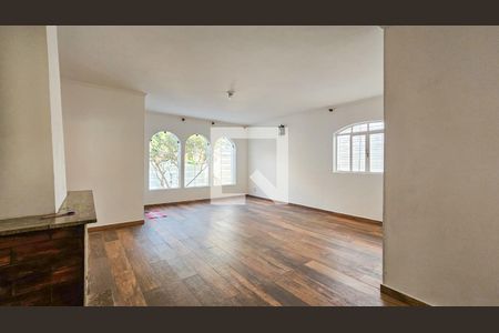 Sala de casa para alugar com 4 quartos, 200m² em Jardim Campo Grande, São Paulo