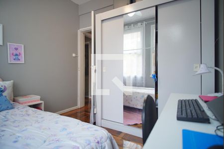 Quarto 2 de apartamento à venda com 3 quartos, 80m² em São João, Porto Alegre