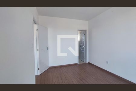 Quarto 1 suite de casa à venda com 3 quartos, 110m² em Canadá, Contagem