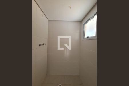 Apartamento à venda com 99m², 2 quartos e 2 vagas Apartamento à venda com 99m², 2 quartos e 2 vagasBanheiro da Suite