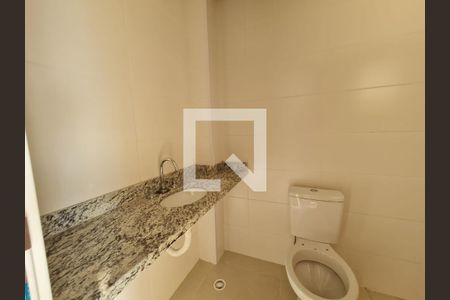 Apartamento à venda com 99m², 2 quartos e 2 vagas Apartamento à venda com 99m², 2 quartos e 2 vagasBanheiro da Suite
