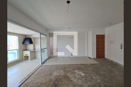 Apartamento à venda com 99m², 2 quartos e 3 vagasSala / Cozinha