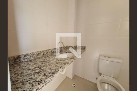 Apartamento à venda com 99m², 2 quartos e 2 vagas Apartamento à venda com 99m², 2 quartos e 2 vagasBanheiro da Suíte