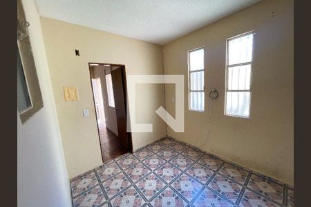 Copa de casa à venda com 3 quartos, 200m² em Monte Castelo, Contagem