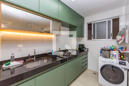 Cozinha de apartamento à venda com 2 quartos, 100m² em Carlos Prates, Belo Horizonte