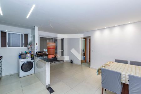 Sala de apartamento à venda com 2 quartos, 100m² em Carlos Prates, Belo Horizonte