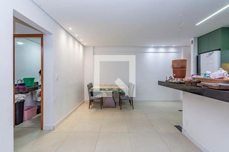 Sala de apartamento à venda com 2 quartos, 100m² em Carlos Prates, Belo Horizonte