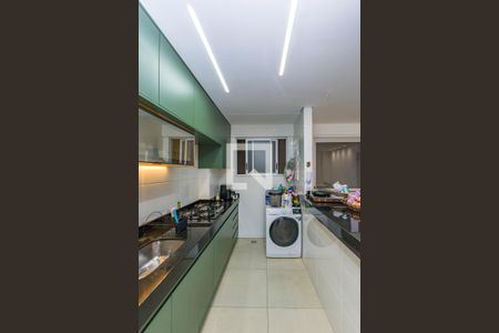 Cozinha de apartamento à venda com 2 quartos, 100m² em Carlos Prates, Belo Horizonte