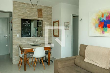 Sala de apartamento à venda com 2 quartos, 65m² em Jardim Carvalho, Porto Alegre