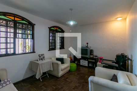 Sala de casa à venda com 3 quartos, 275m² em Alto Caiçaras, Belo Horizonte